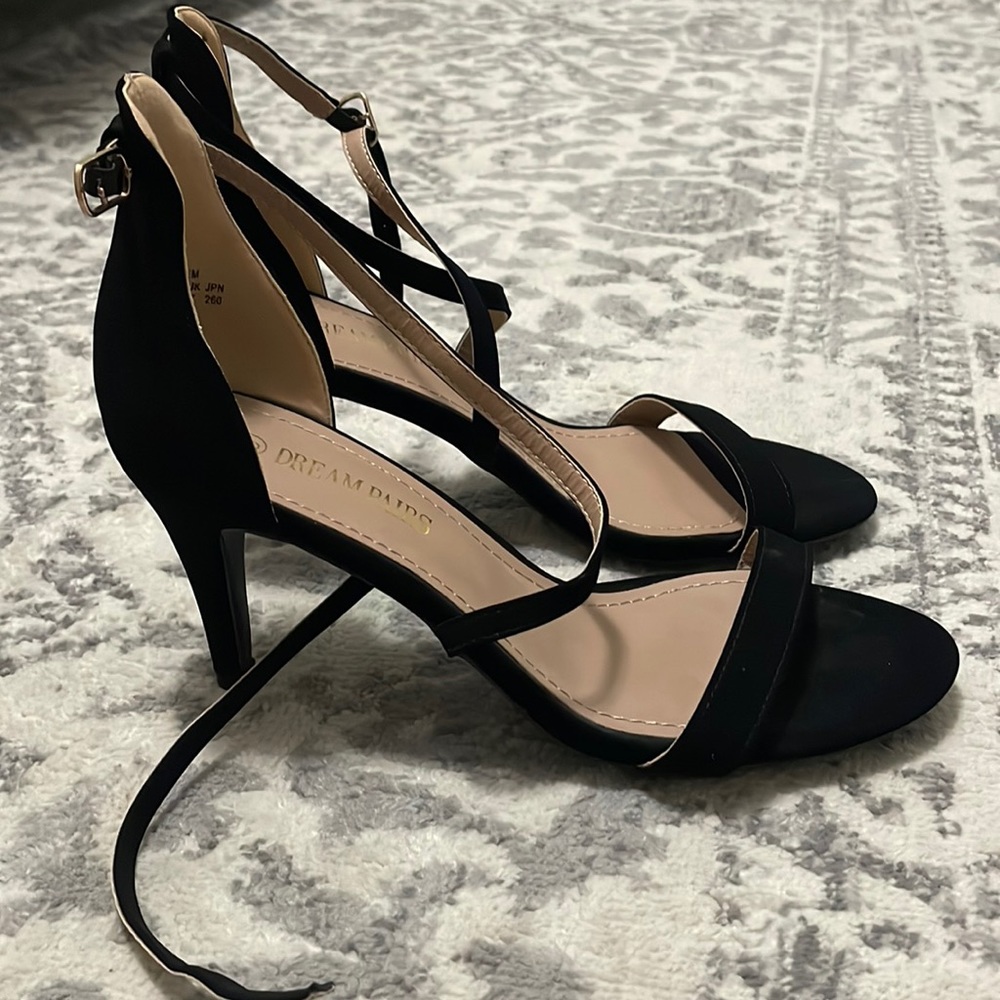 Never worn Dream Pairs black heels